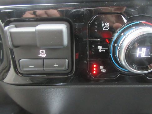 New 2026 GMC Sierra 1500 SLT w/ SLT Premium Plus Package image 20