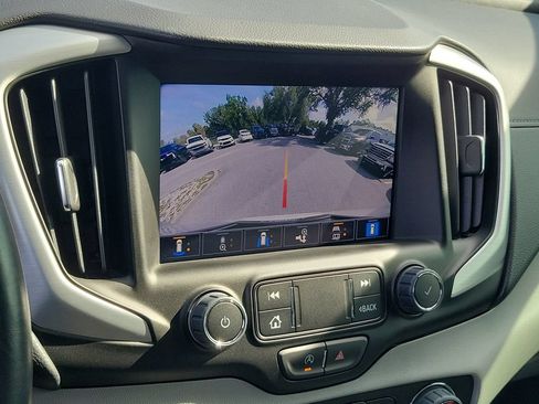 Used 2024 GMC Terrain SLT w/ Tech Package FWD image 24