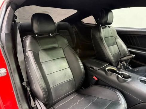 Used 2016 Ford Mustang GT Premium image 25