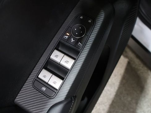 Used 2024 Mitsubishi Outlander SE AWD/4WD image 13