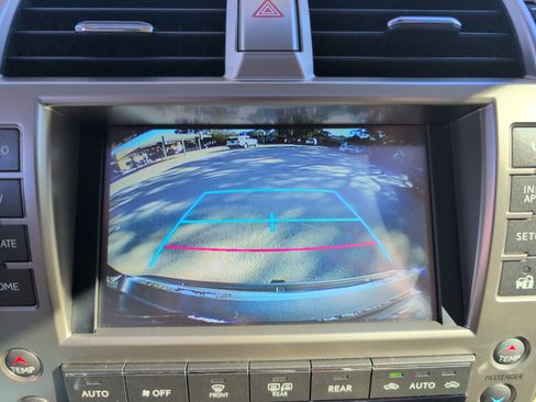 Used 2015 Lexus GX 460 image 15