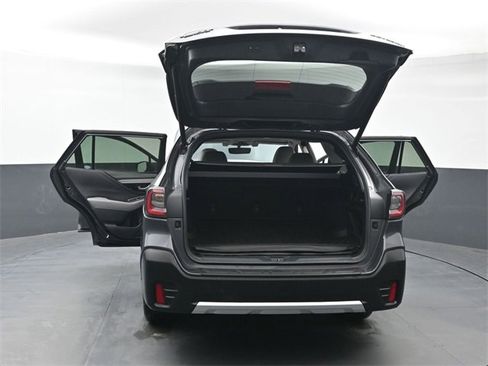 Used 2020 Subaru Outback Limited image 53