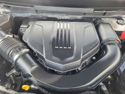 Used 2026 Buick Enclave Avenir FWD image 10