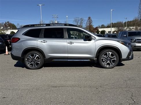New 2026 Subaru Ascent Limited image 2
