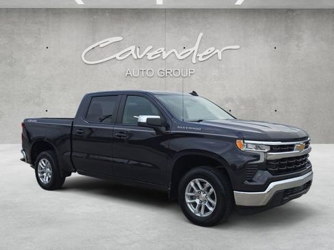 Used 2023 Chevrolet Silverado 1500 LT image 2