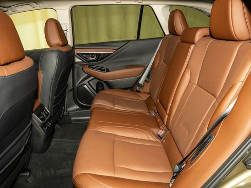 Used 2023 Subaru Outback Touring image 9