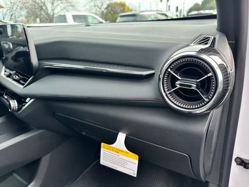 New 2026 Chevrolet Equinox LT image 28