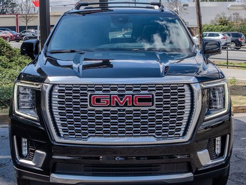 Used 2024 GMC Yukon Denali image 2