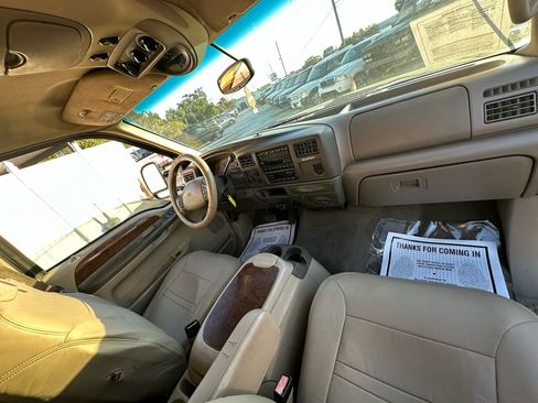 Used 2002 Ford Excursion Limited AWD/4WD image 9