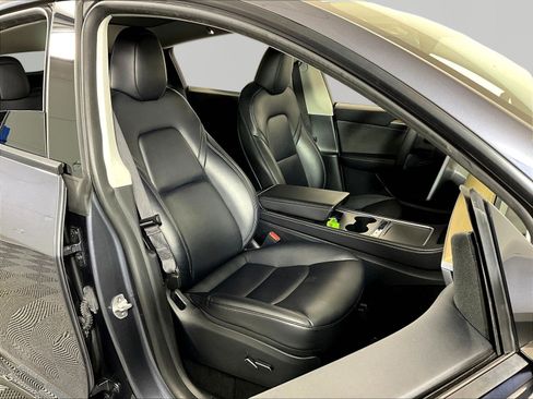 Used 2023 Tesla Model Y Long Range AWD/4WD image 30