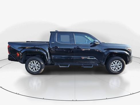 Used 2025 Toyota Tacoma SR5 RWD image 2