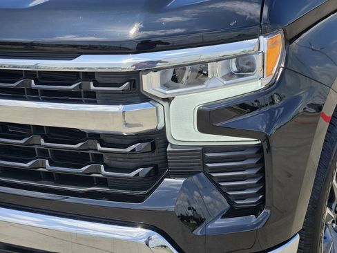 Certified 2023 Chevrolet Silverado 1500 LT AWD/4WD image 11