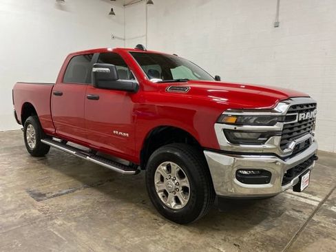 Used 2026 RAM 2500 Big Horn AWD/4WD image 7