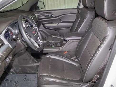 Used 2023 GMC Acadia SLT AWD/4WD image 11