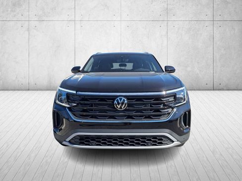 New 2026 Volkswagen Atlas Cross Sport SE image 2