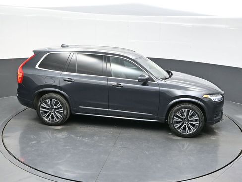 Used 2022 Volvo XC90 T5 Momentum w/ Protection Package Premier image 29