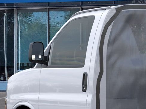New 2026 Chevrolet Express 4500 w/ Power Convenience Package RWD image 12