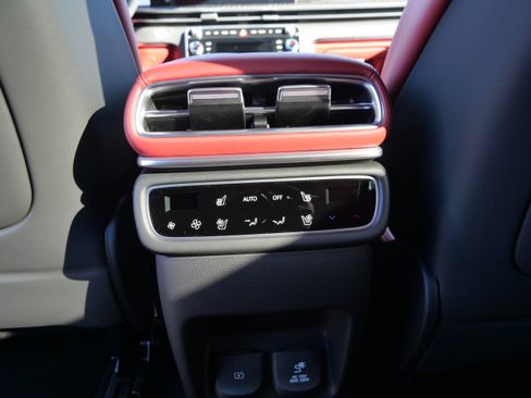 New 2026 Genesis GV80 3.5T e-SC image 8