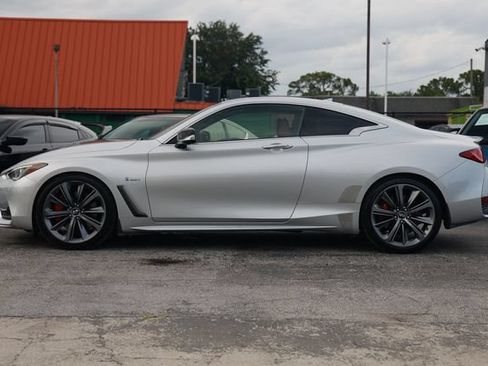 Used 2018 INFINITI Q60 Red Sport 400 w/ Pro Active Package RWD image 4