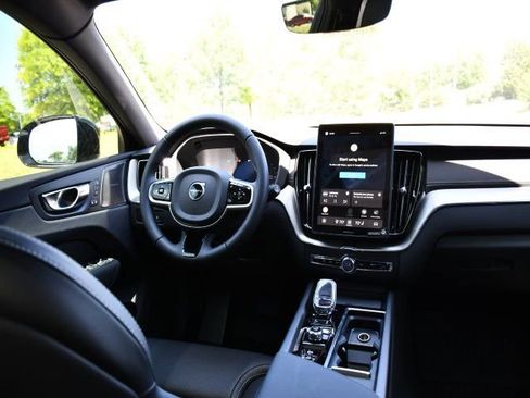 New 2026 Volvo XC60 T8 Ultra w/ Protection Package Premier AWD/4WD image 19