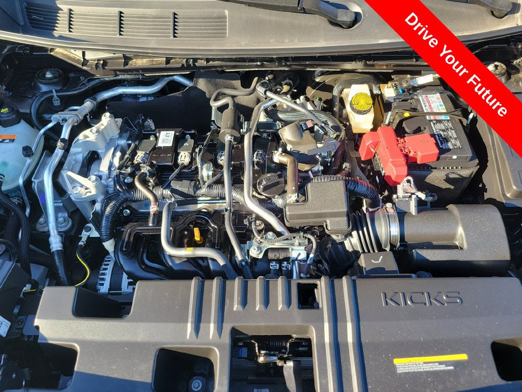 Used 2026 Nissan Kicks SR w/ SR Premium Package FWD image 35