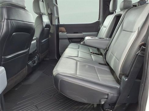 Used 2021 Ford F150 Lariat w/ Trailer Tow Package image 24