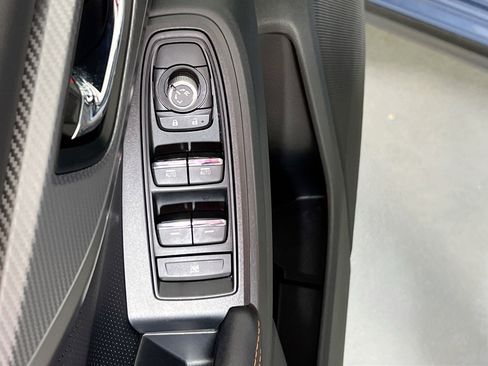 Used 2023 Subaru Crosstrek 2.5i Limited w/ Moonroof Package image 17