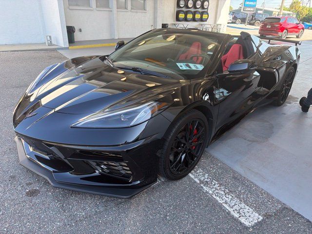 Used 2025 Chevrolet Corvette Stingray Convertible w/ Z51 Performance Package RWD image 2