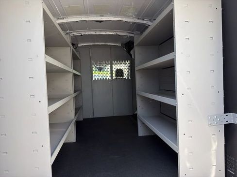 New 2026 Ford Transit 250 148 Medium Roof RWD image 9