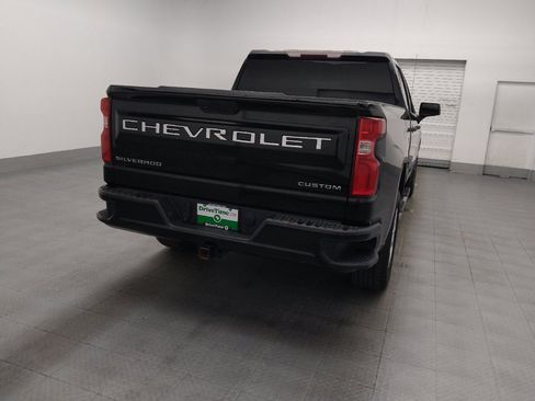 Used 2021 Chevrolet Silverado 1500 Custom w/ Safety Confidence Package RWD image 7