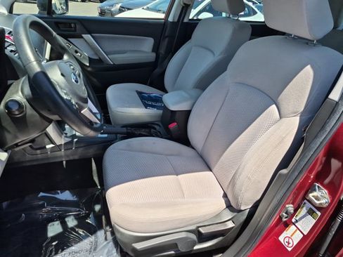 Used 2017 Subaru Forester 2.5i w/ Popular Package #2A AWD/4WD image 16