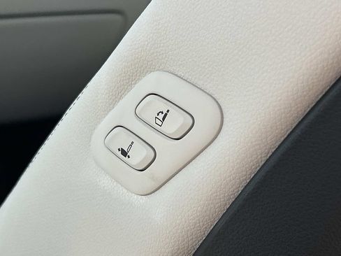 New 2026 Genesis GV70 2.5T Advanced AWD/4WD image 24