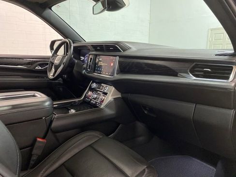 Used 2023 GMC Yukon XL Denali image 24