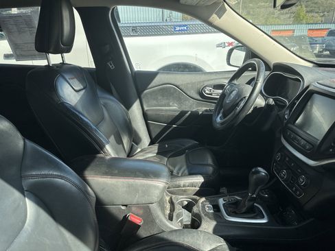 Used 2014 Jeep Cherokee Trailhawk w/ Technology Group image 12