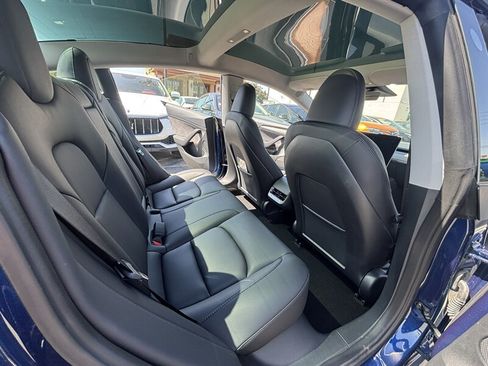 Used 2023 Tesla Model 3 Standard Range RWD image 18