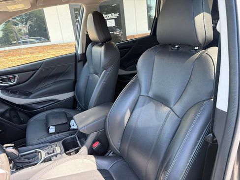 Used 2024 Subaru Forester Limited AWD/4WD image 3