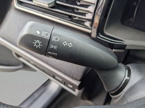 Used 2025 Toyota Camry LE FWD image 33