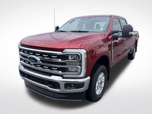 New 2026 Ford F250 XLT w/ XLT Premium Package AWD/4WD image 3