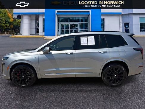 Certified 2025 Cadillac XT6 Sport w/ Technology Package AWD/4WD image 8
