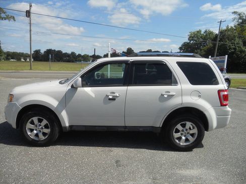 Used 2010 Ford Escape Limited AWD/4WD image 1