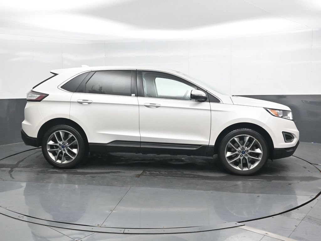 Used 2016 Ford Edge Titanium w/ Equipment Group 301A AWD/4WD image 4