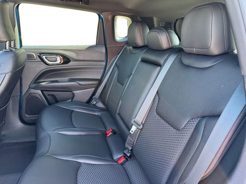 New 2025 Jeep Compass Latitude w/ Sun & Sound Group image 13