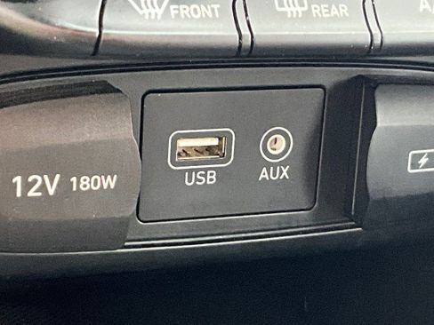 Used 2019 Hyundai Veloster 2.0 FWD image 19