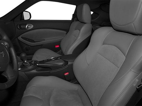Used 2014 Nissan 370Z Coupe w/ Sport Package RWD image 12