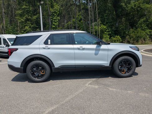 New 2026 Ford Explorer Tremor AWD/4WD image 3