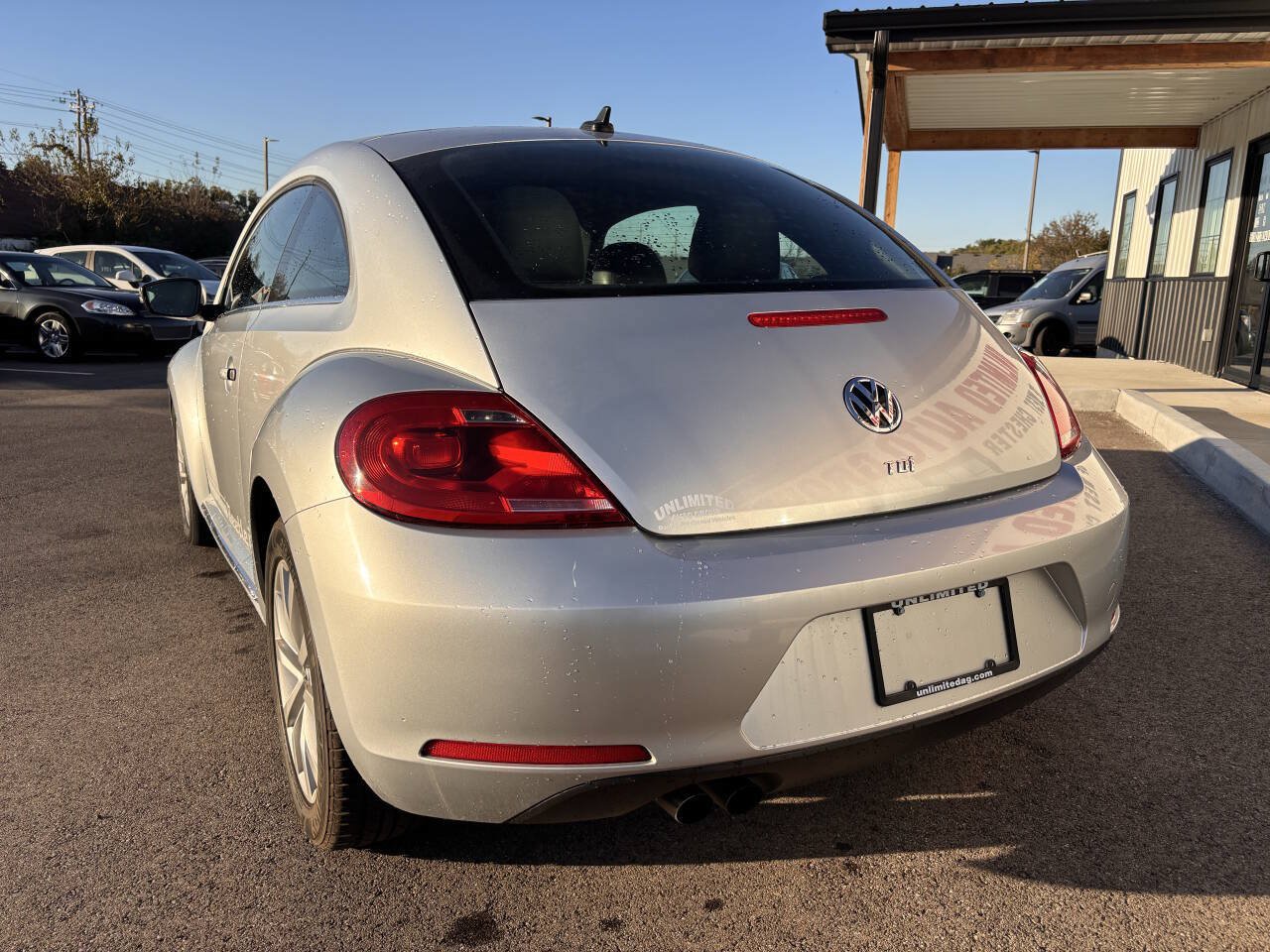Used 2014 Volkswagen Beetle TDI FWD image 9