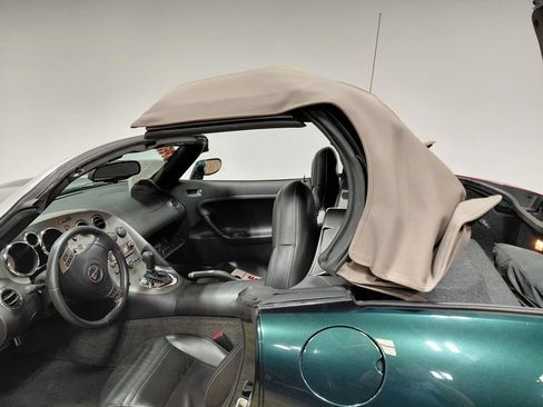 Used 2007 Pontiac Solstice Convertible w/ Premium Package RWD image 13