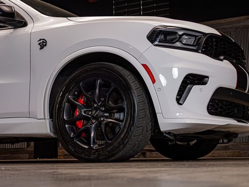 Used 2021 Dodge Durango SRT Hellcat w/ Technology Group AWD/4WD image 10
