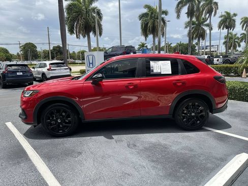 Certified 2025 Honda HR-V Sport image 5