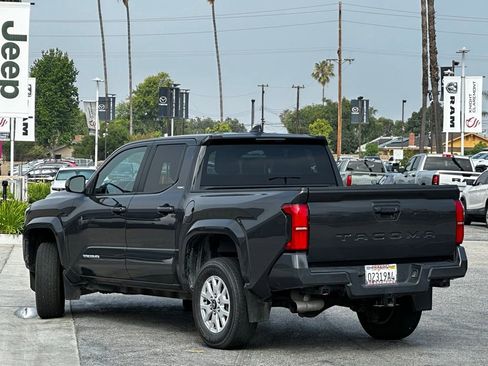 Used 2024 Toyota Tacoma SR5 RWD image 2